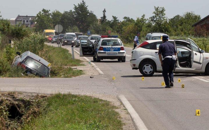 U Kozaruši kod Prijedora: U sudaru Audija i Forda povrijeđeni vozači