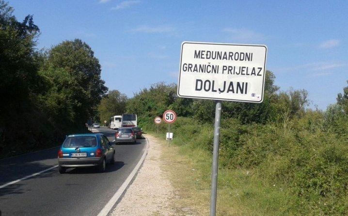 Na GP Doljani u oba smjera čeka se oko dva sata