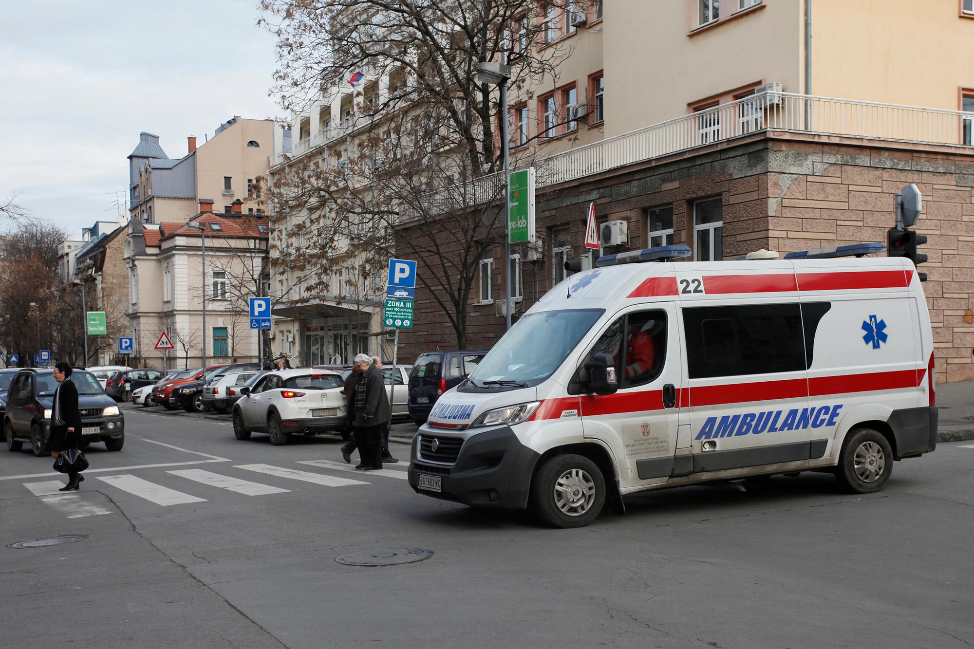 Strašna nesreća u Srbiji: Direktan sudar dva automobila, dvije osobe poginule