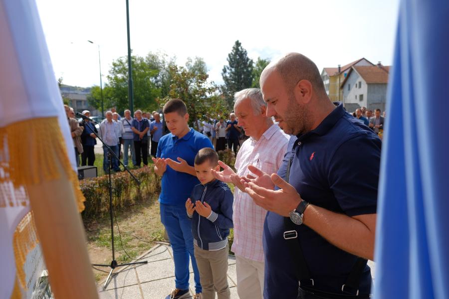 Uz vojne počasti: Obilježena godišnjica pogibije legendarnog komandanta TO Novi Grad Sarajevo Ramiza Salčina