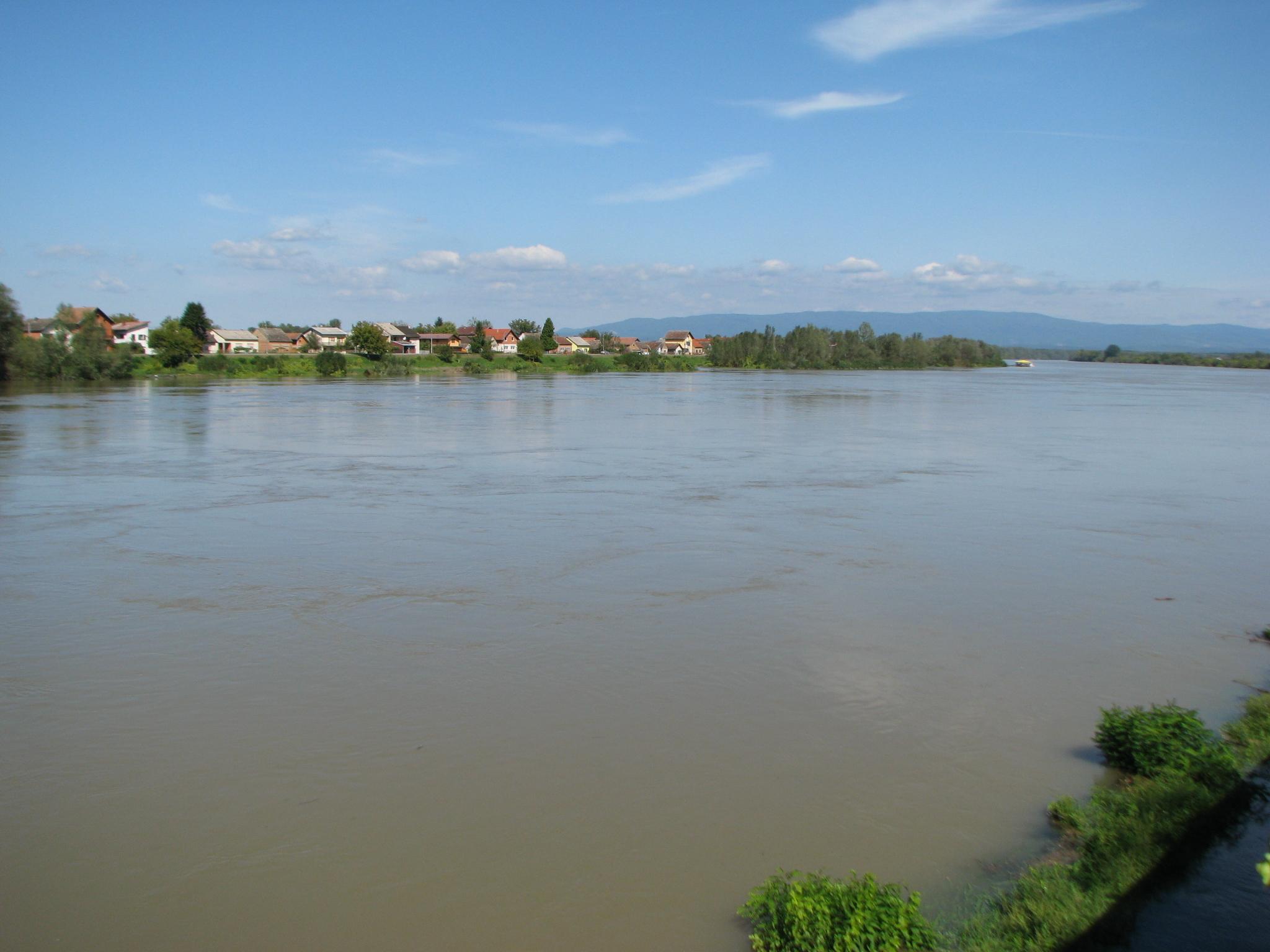 Bosanska Gradiška: Sava dostigla nivo od 500 centimetara