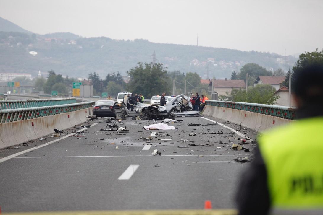 Epilog stravične nesreće na autoputu Ilijaš-Visoko: Poginuo 25-godišnji suvozač, policija utvrđuje uzrok