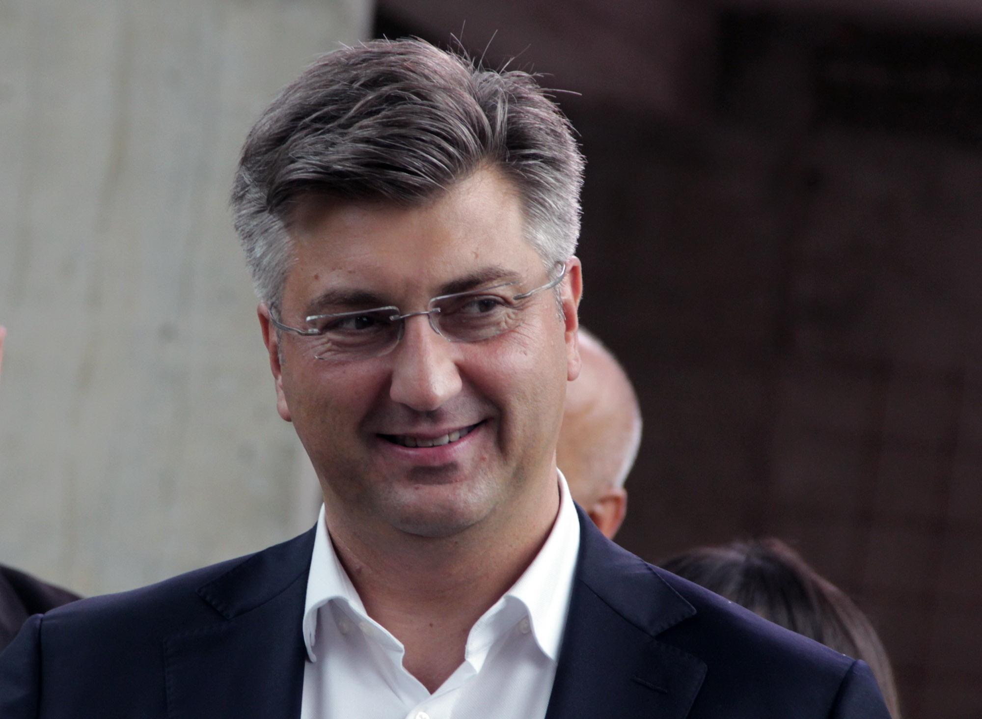 Plenković uvjeren u ustavnost Lex Agrokora