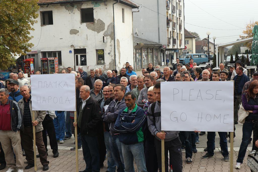 Traže isplatu maline po cijeni od 2,50 KM