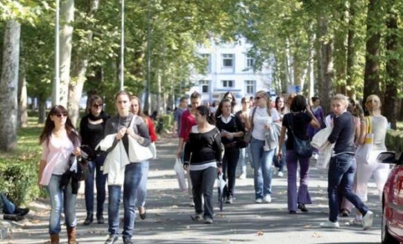 Studentima prijetili da će "plivati Vrbasom"