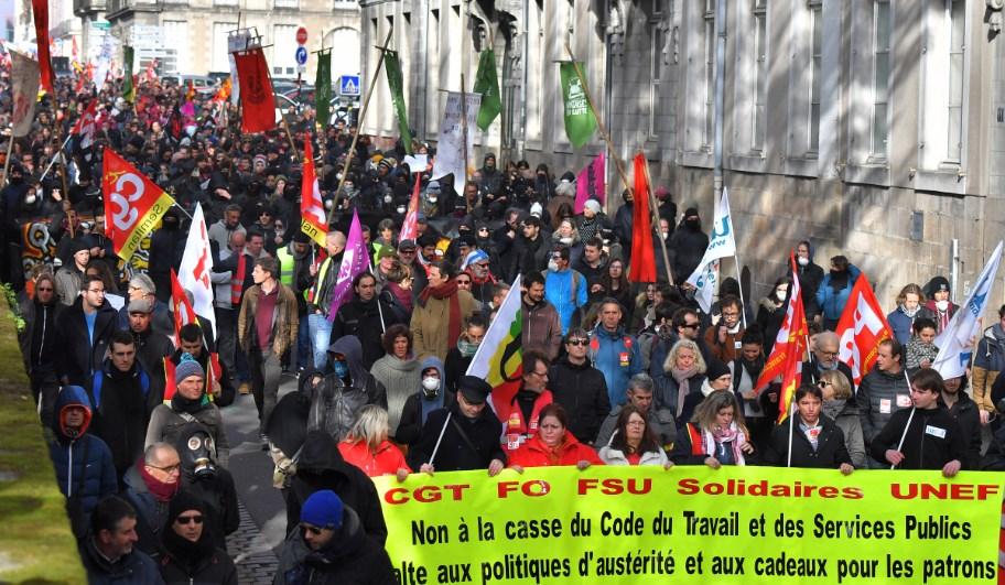 Protesti protiv Makronovih reformi: Policija bacila suzavac, 170 demonstracija širom zemlje