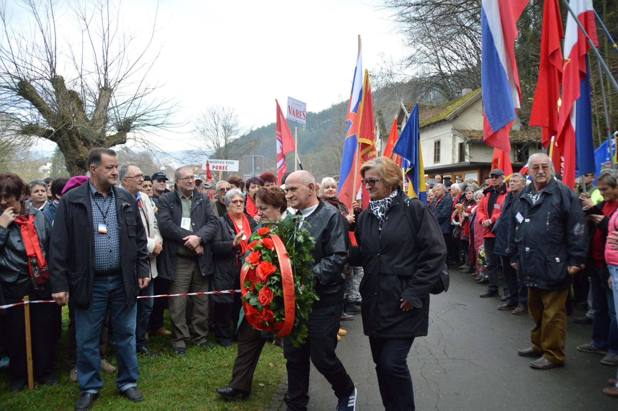 Više od 5.000 antifašista u Jajcu obilježilo 74. godišnjicu AVNOJ-a