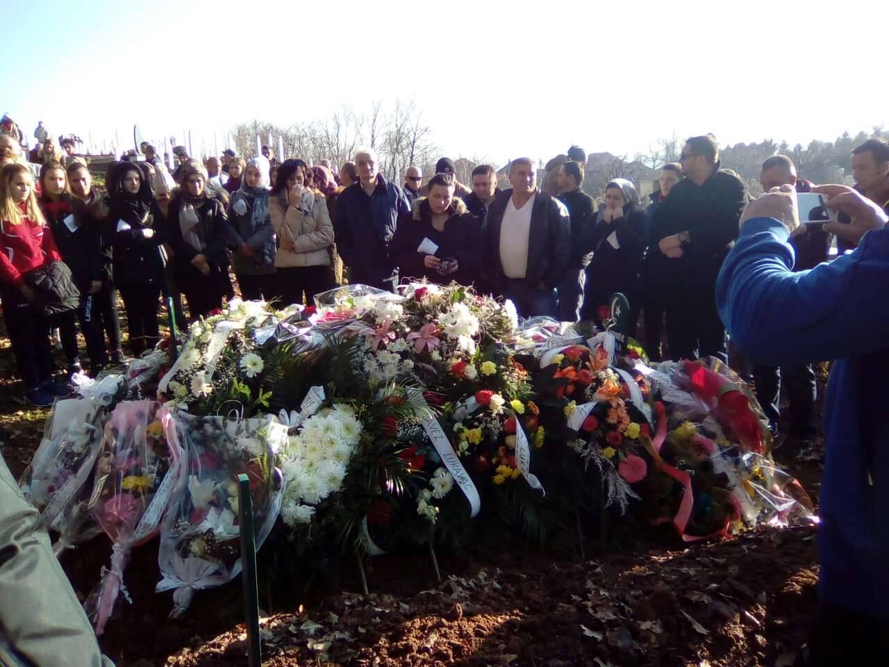 Lijepa odbojkašica ispraćena na vječni počinak: Uvijek je bila nasmijana, spremna da pomogne, svi su je voljeli...