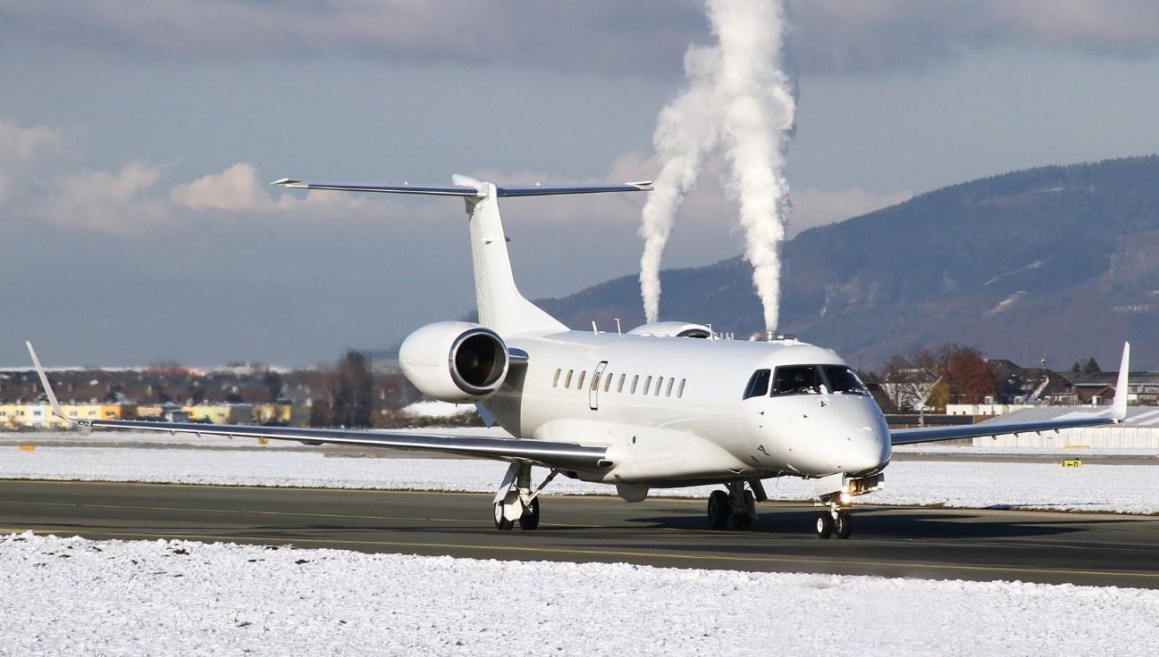 Pogledajte umijeće jednog pilota: Avionom nacrtao jelku na nebu iznad Njemačke