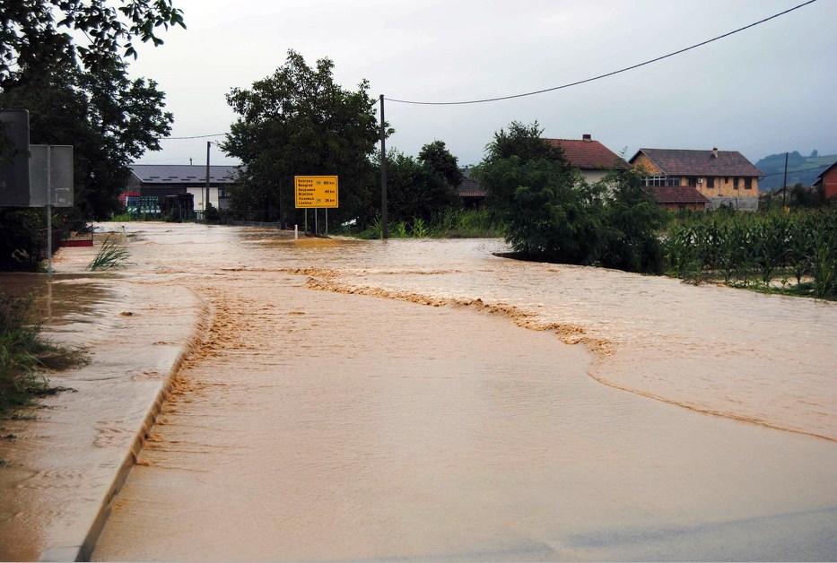 Zvornik: Izgradnjom nasipa riješiti izlijevanje Drine