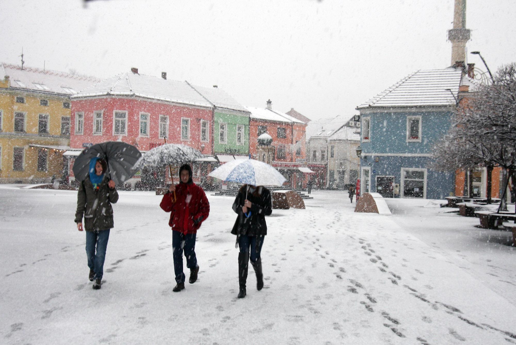 Poslije Krajine snijeg zabijelio i Tuzlu