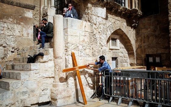 Crkva Svetog groba u Jerusalemu zatvorena: Kršćani ogorčeno poručuju: "ovo je kao u nacističkoj Njemačkoj"