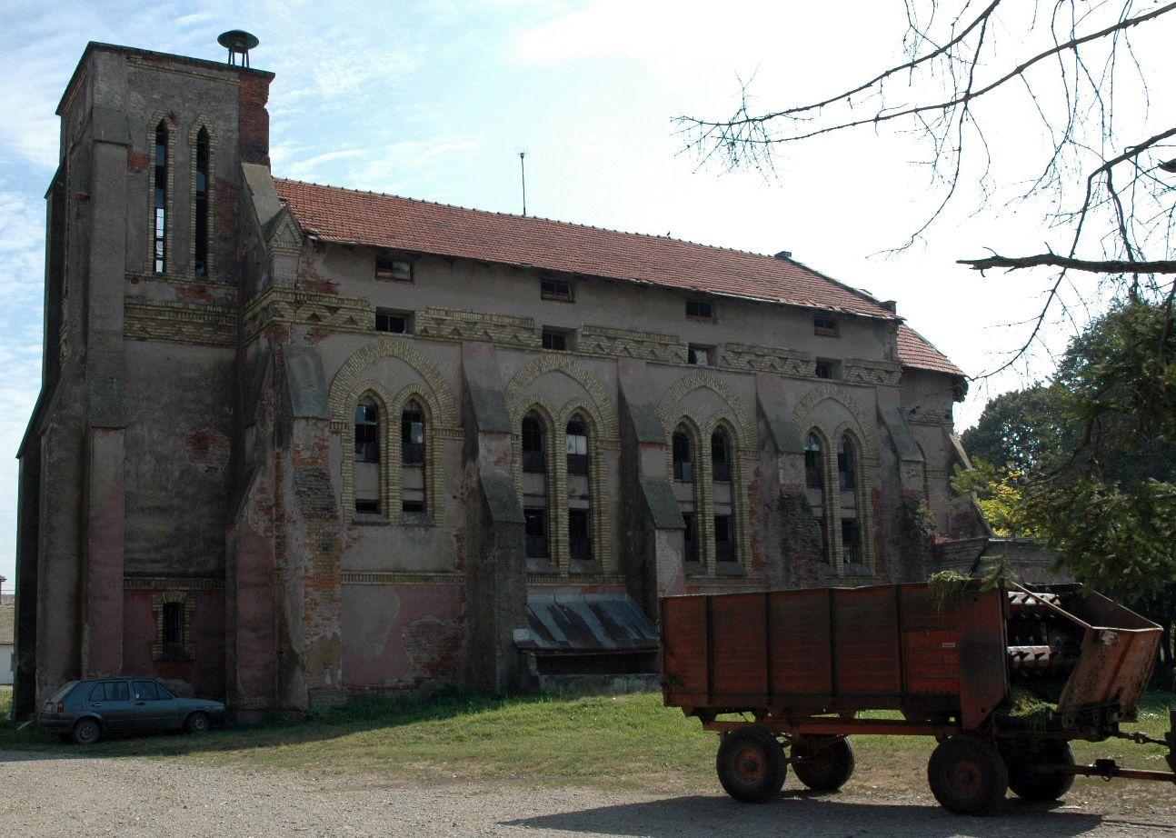 Crkva u Novom Selu: Korištena i kao skladište - Avaz