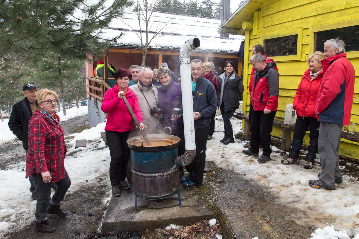 Tradicionalna "Crijemušijada" okupila više od 300 planinara