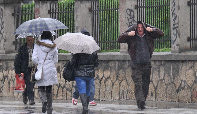 Danas oblačno i nestabilno s pljuskovima i grmljavinom