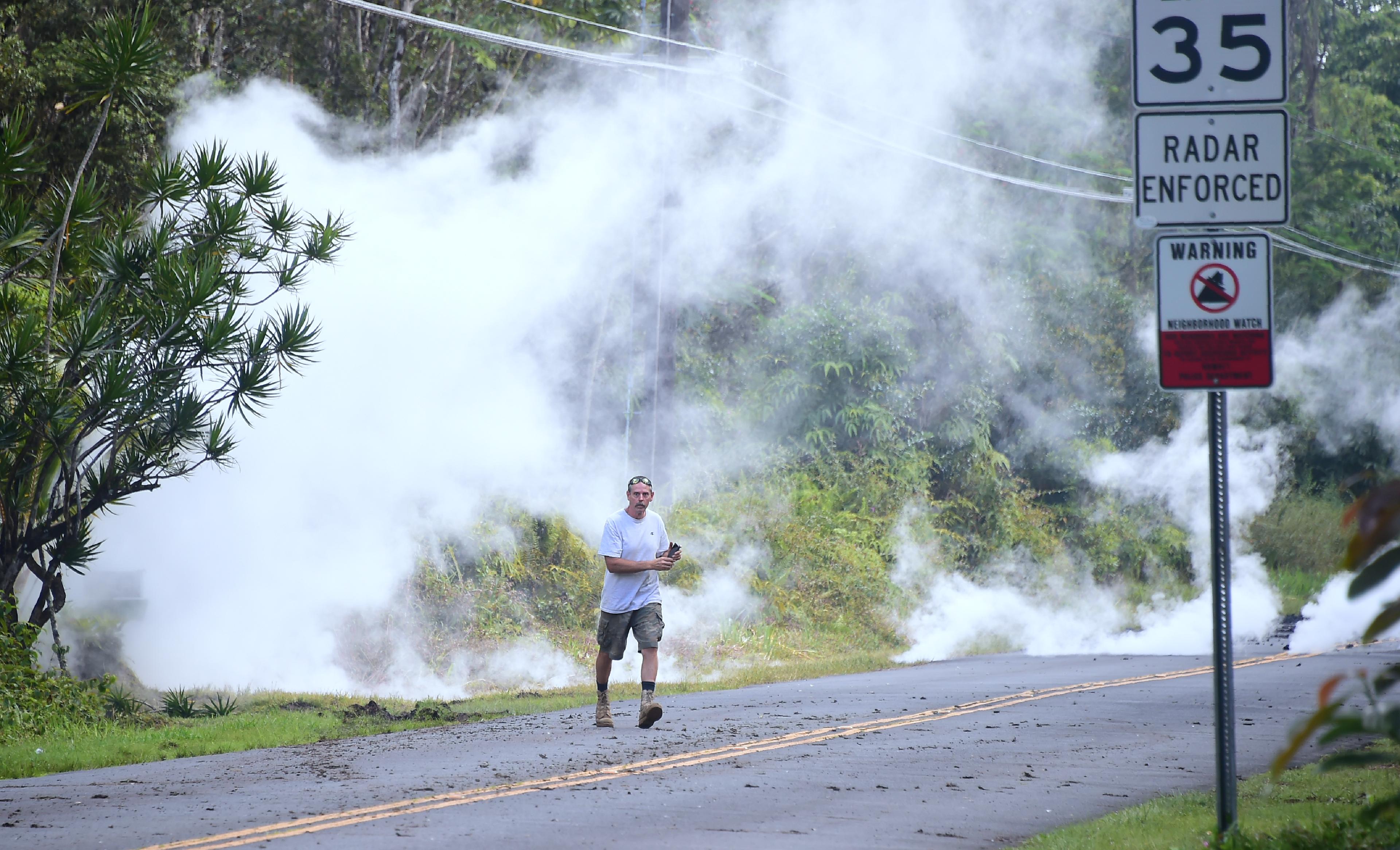 Lava uništila kuće, jaki potres pojačao erupcije