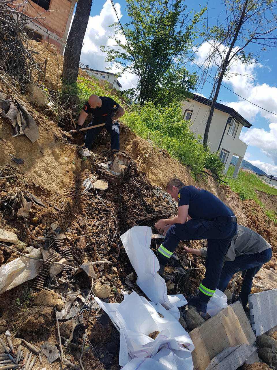 U naselju Osenik kod Tarčina pronađene enormne količine municije