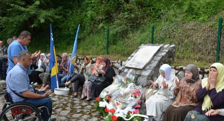 Obilježena 26. godišnjica stradanja stanovnika Bojnika, Ahatovića i Dobroševića