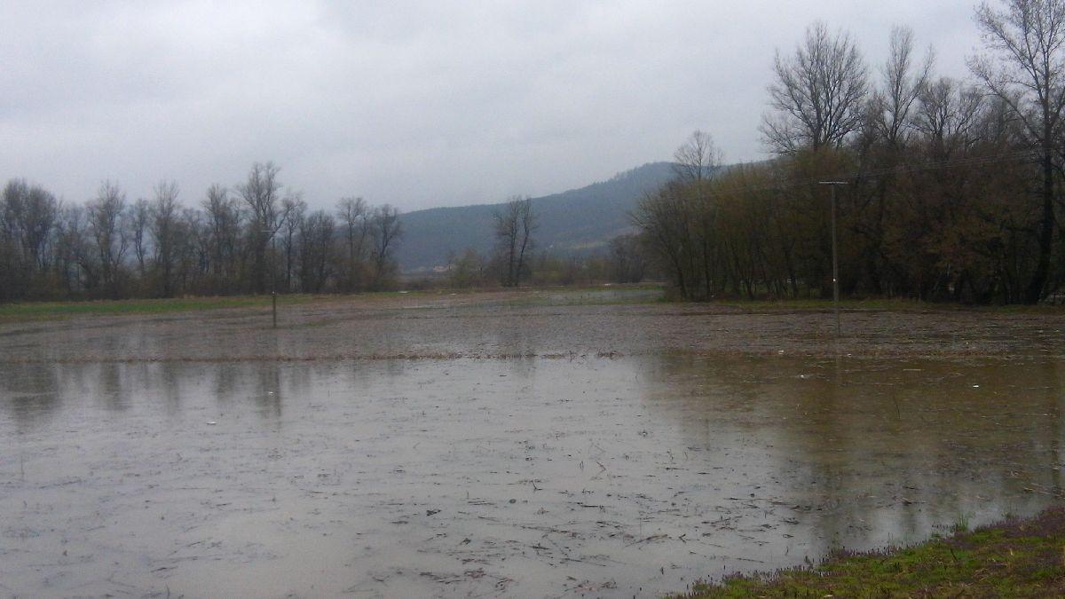 Dobojska policija traga za nepoznatom osobom koja je nestala u rijeci Spreči