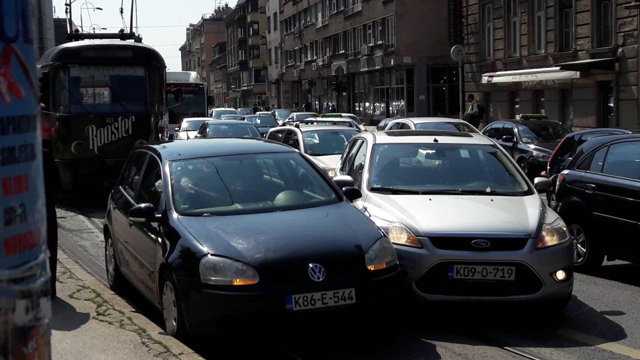 Sarajevo: Kolaps u toku špice, zbog saobraćajne nesreće ne rade tramvaji