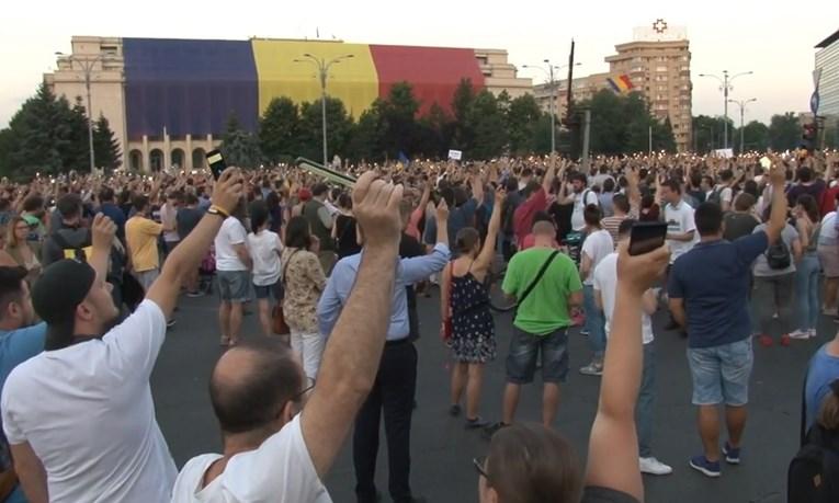 Na ulicama Rumunije ponovo organizirani protesti zbog korupcije: Građani tvrde da je država postala raj za kriminalce