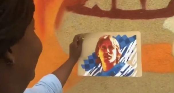 Modrić u Rusiji dobio veliki mural - uz Mesija, Ronalda i Nejmara