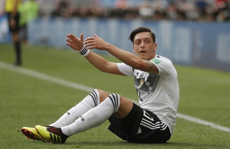 Ozil se povukao iz reprezentacije Njemačke zbog rasizma: Kad se gubi, onda sam Turčin