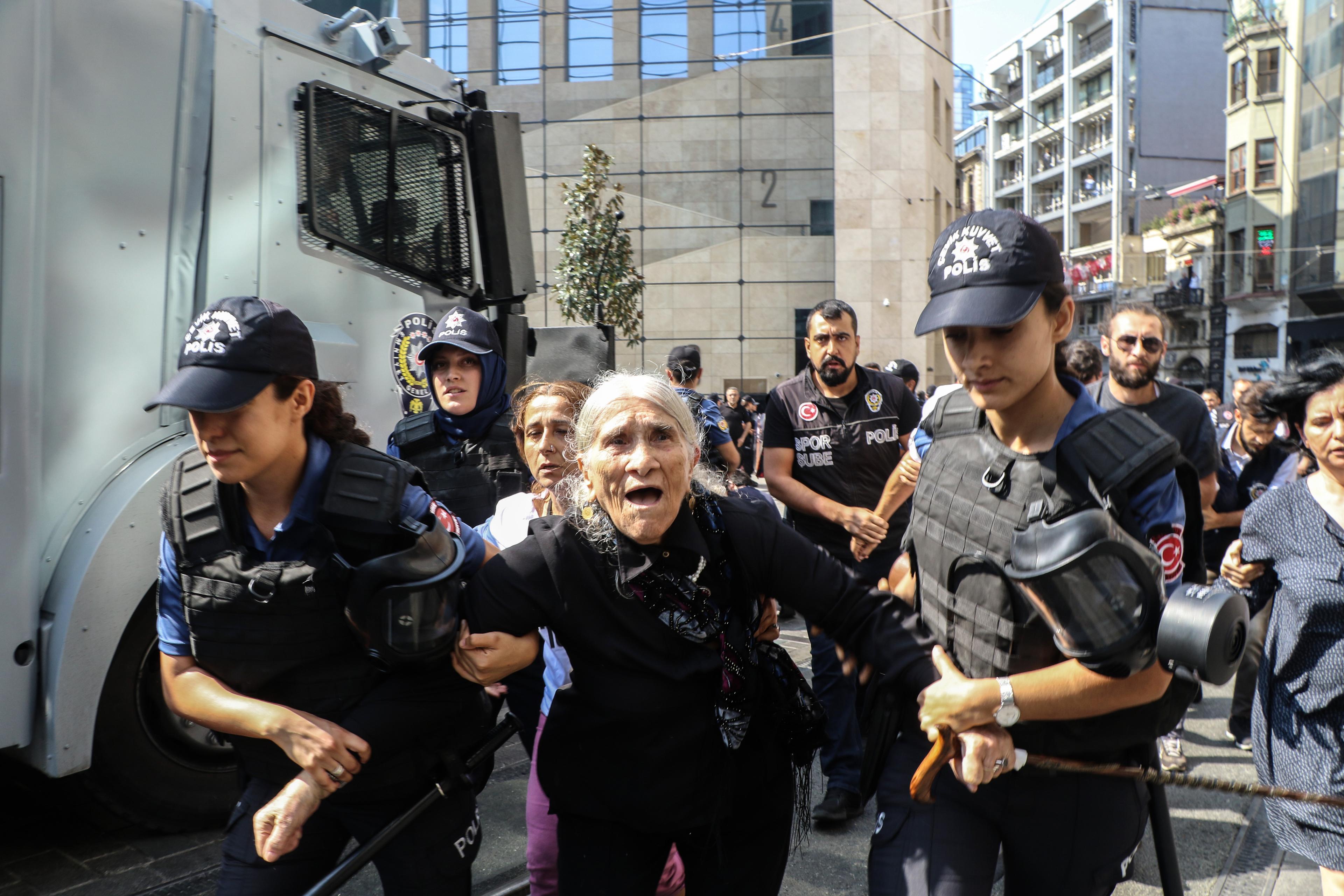 Turska zabranila dugogodišnji protest majki, jer u njemu vidi podršku terorizmu