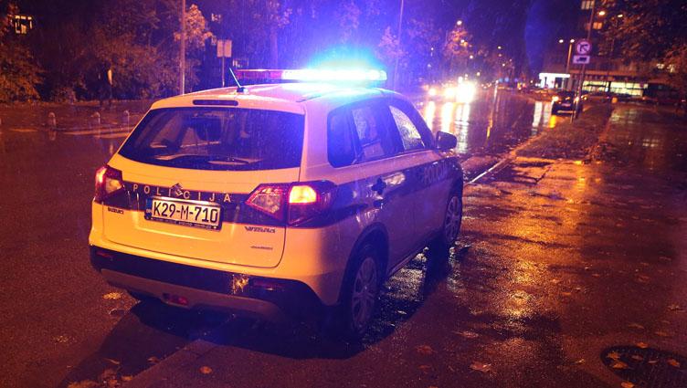 Nepoznata osoba gađala trolejbus u Sarajevu, jedna žena povrijeđena