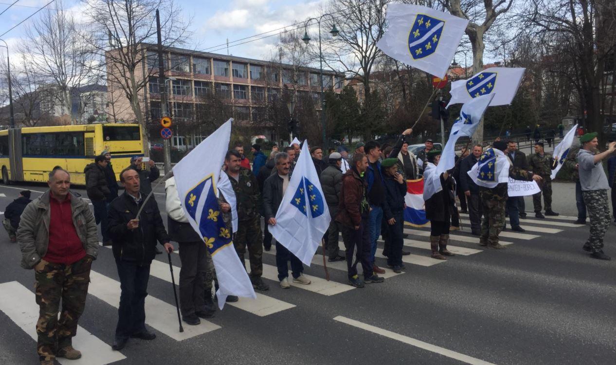 Pervan: Ko je u prava uveo 26.000 lažnih boraca samo u Sarajevu?