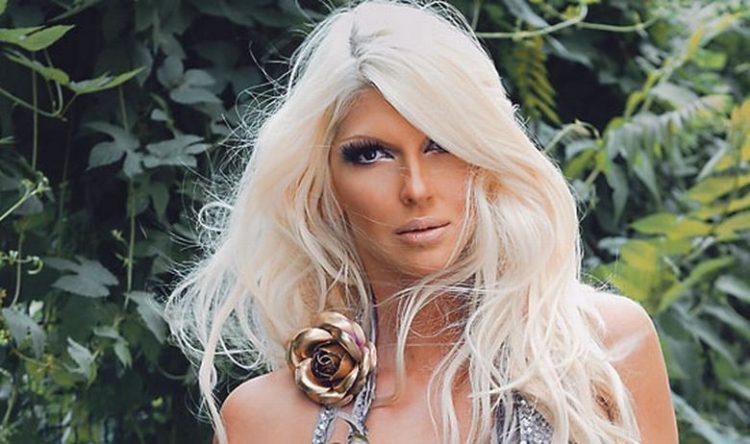 Jelena Karleuša naljutila fanove: Pohvalila se torbom od teleće kože iako se bori protiv nošenja krzna