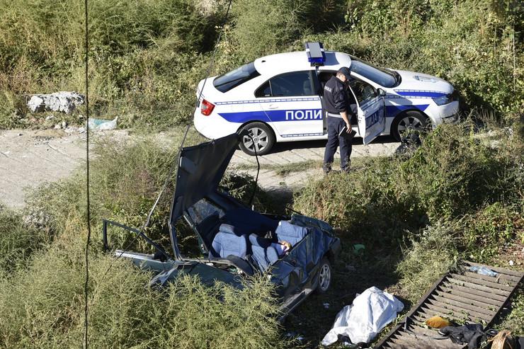 Automobil sletio s Pančevačkog mosta, žena poginula