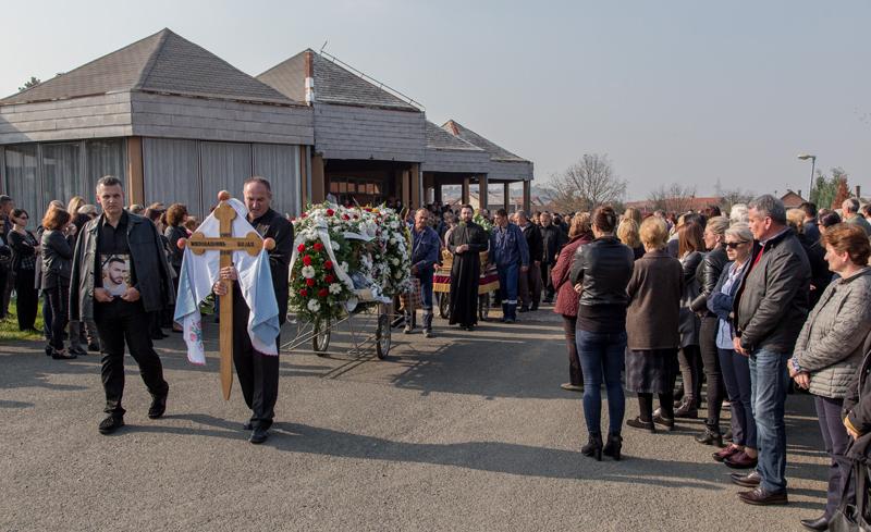 Na gradskom groblju Urije sahranjen Bojan Milovanović Boki