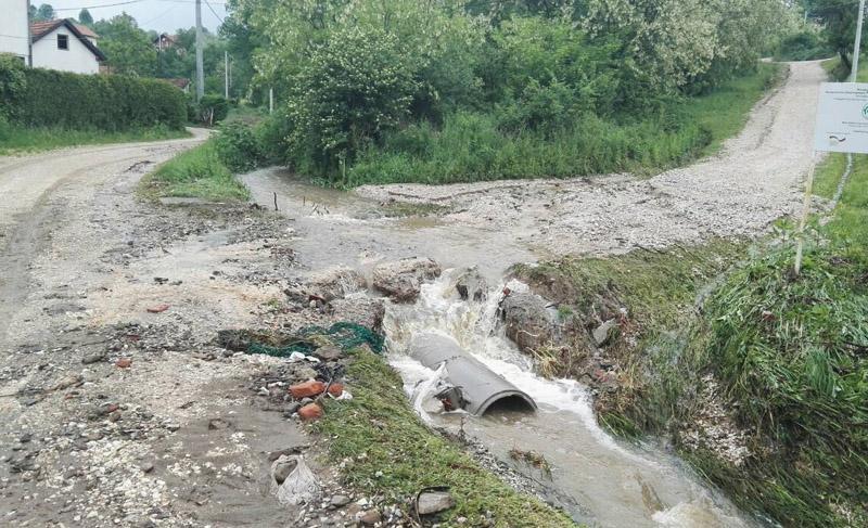 Upaljen crveni meteoalarm za pola Hrvatske: Očekuju se poplave