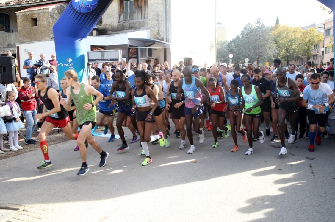 Završen 2. bilećki trkački polumaraton: Najuspješniji takmičari iz Kenije