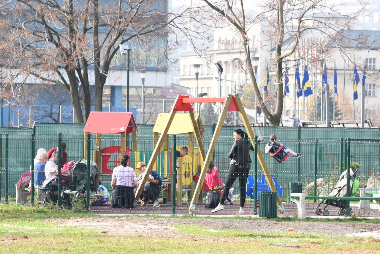 Proljeće u novembru se nastavlja, zime ni na vidiku