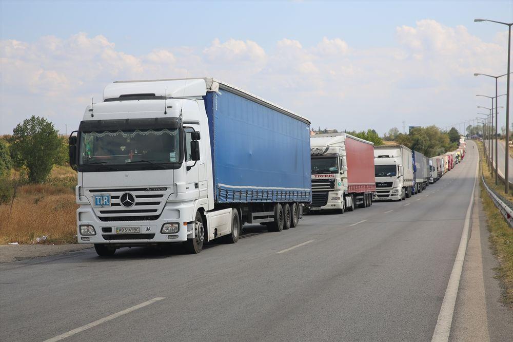 Našu zemlju napustilo 850 transportnih firmi i 2.500 vozača