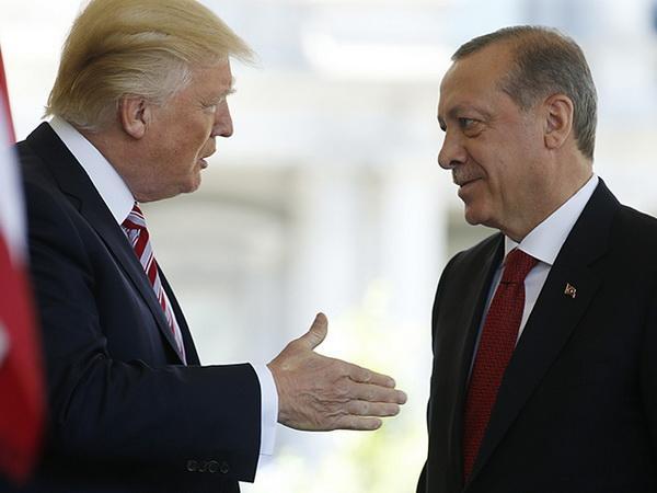 Razgovor Trampa i Erdoana utjecao na odluku o američkom povlačenju iz Sirije