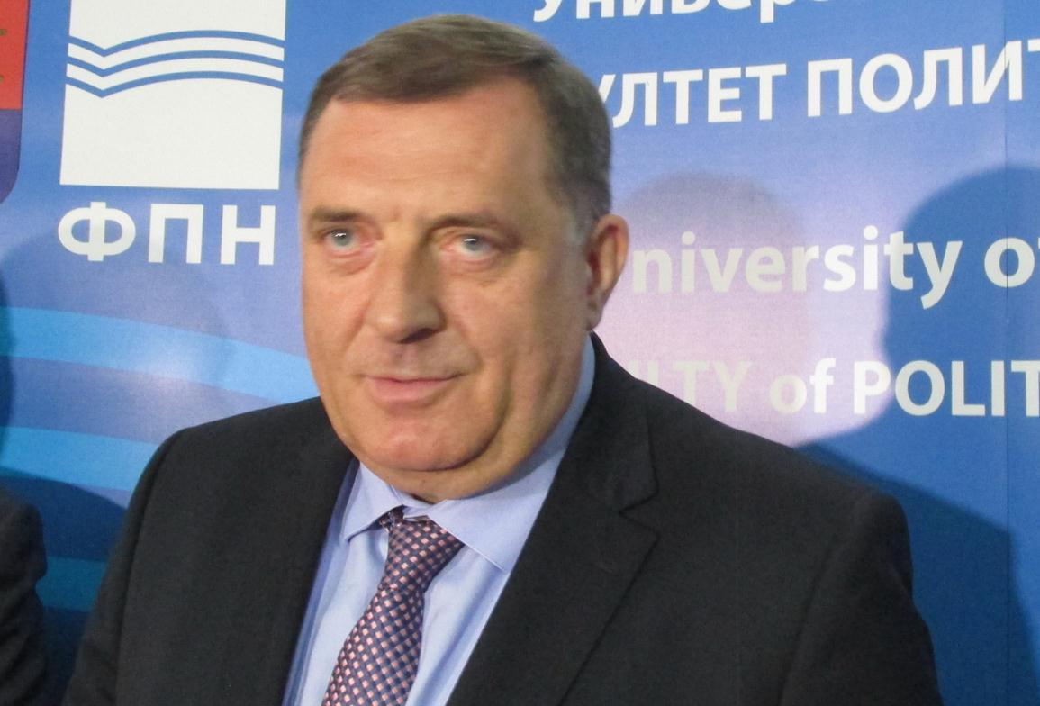 Dodik: Pobjegli ste s odobrenog protesta da ne snosite posljedice