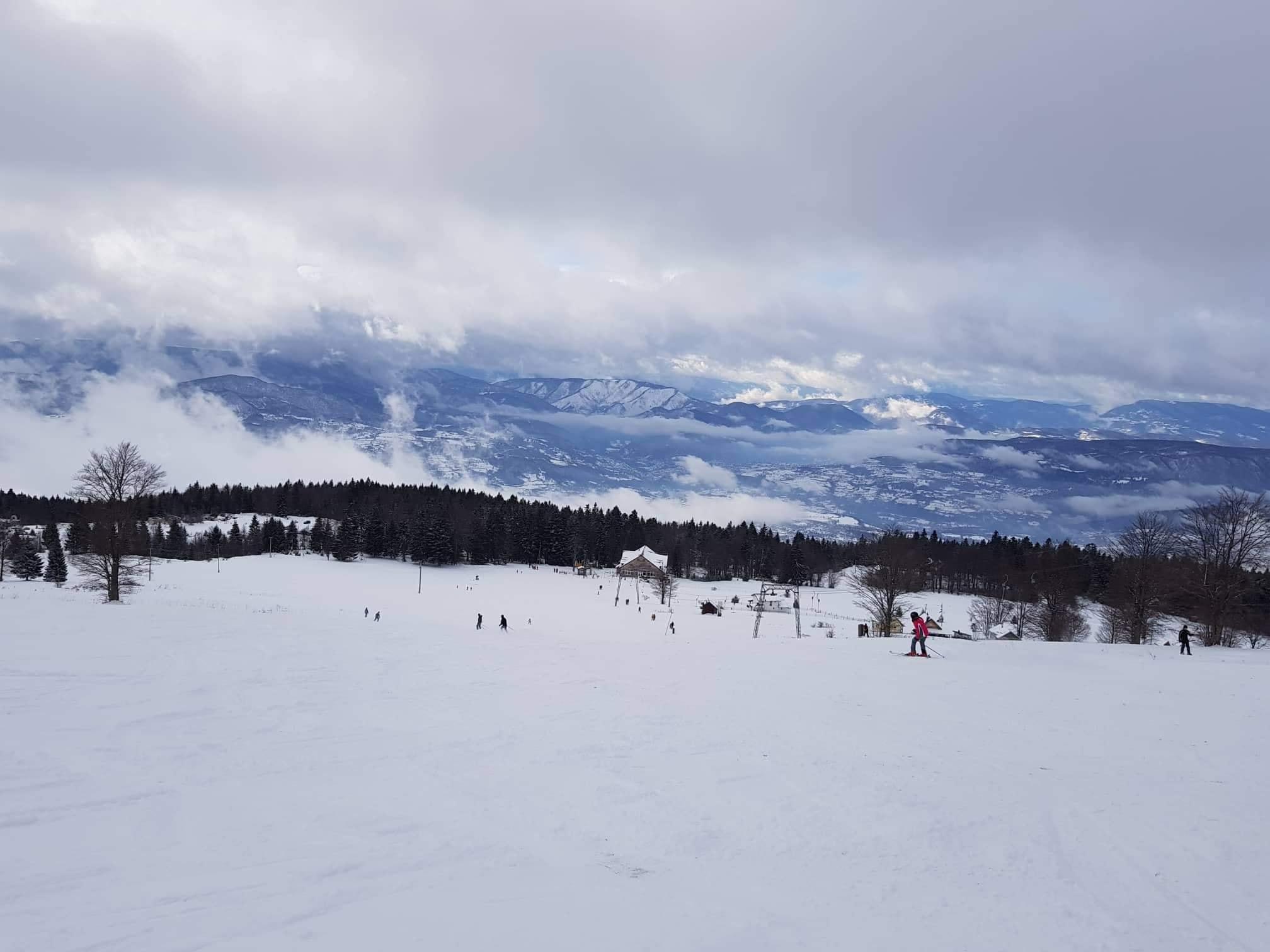 Idealni uvjeti za skijaše - Avaz