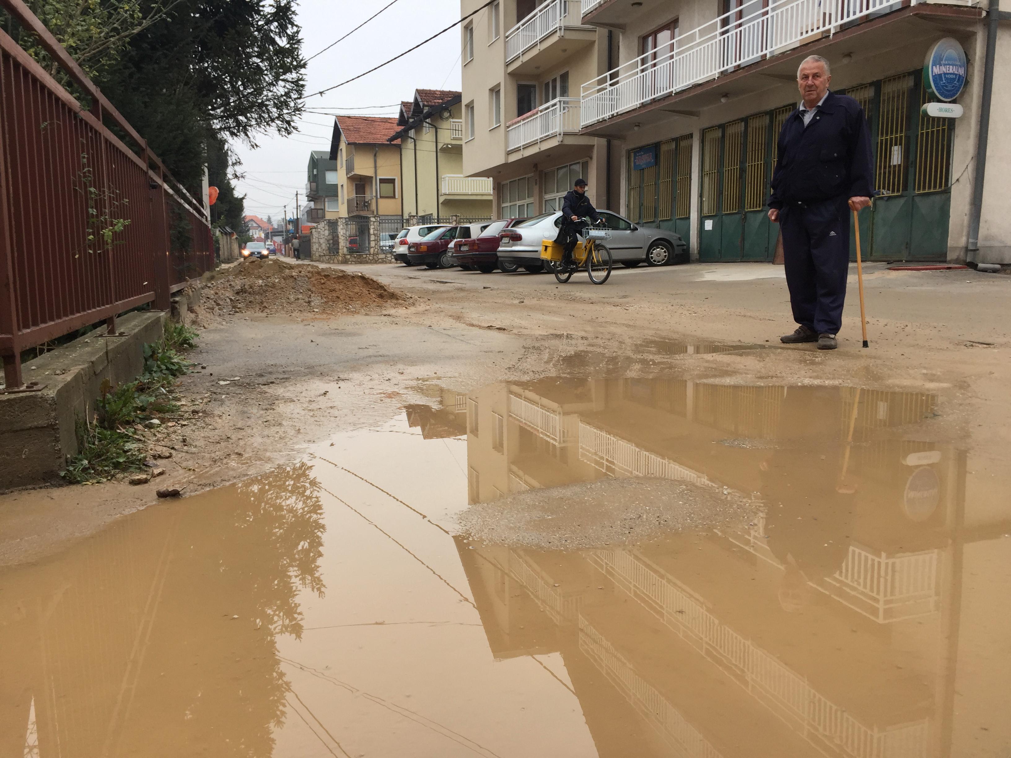 Ulica prije snijega - Avaz