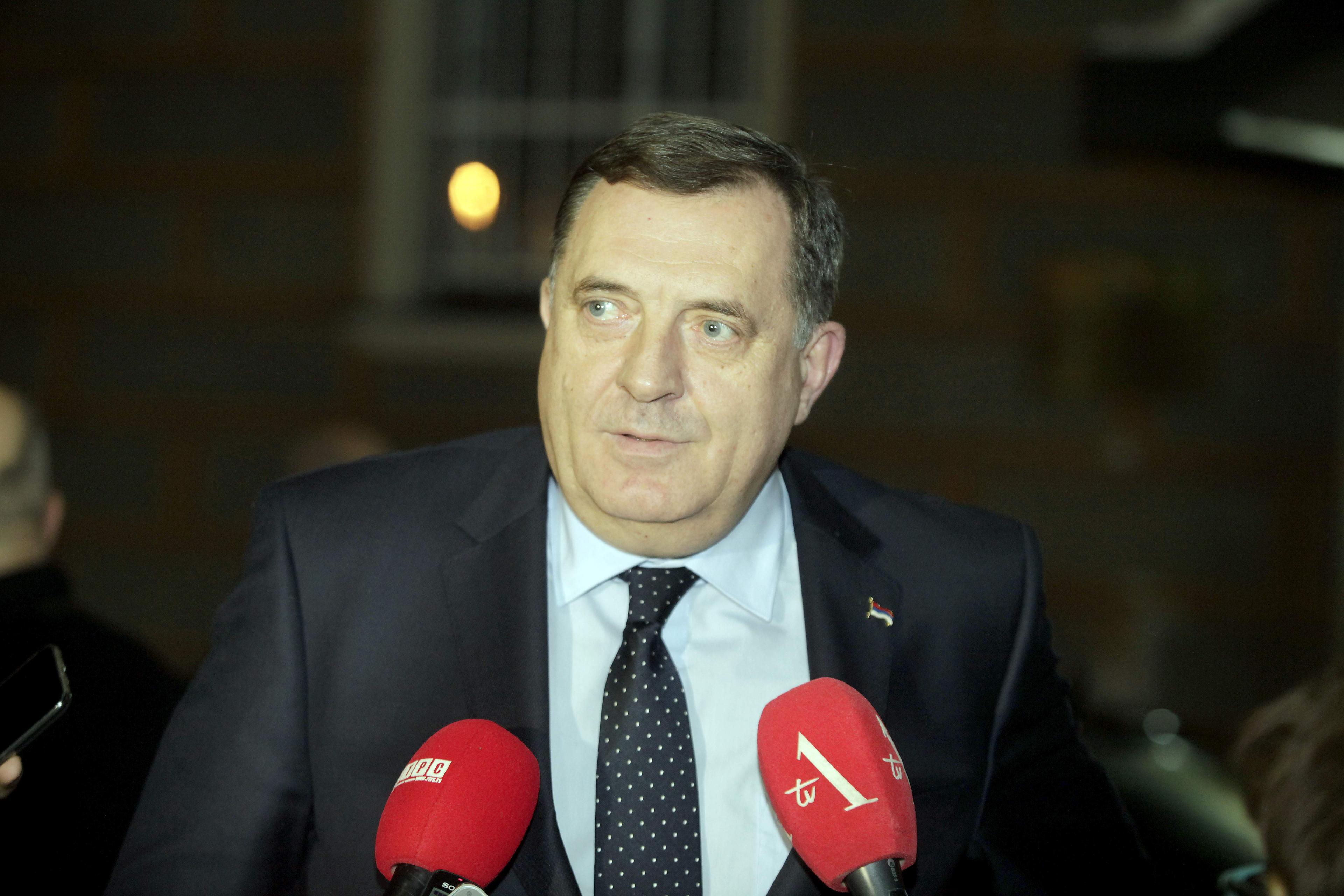 Dodik: Komšić bi trebao da ispoštuje zakon