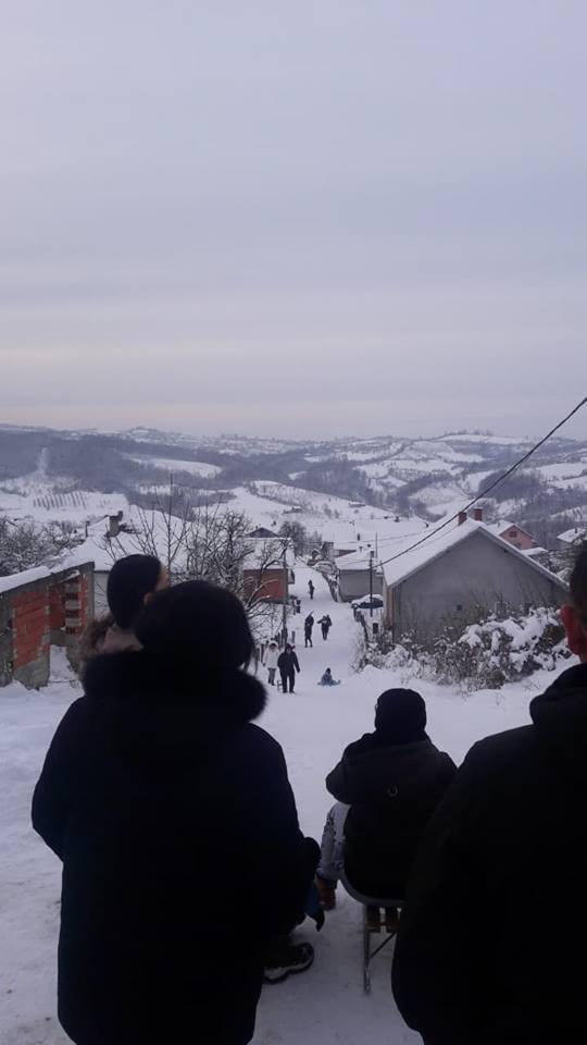 Uživali u zimski čarolijama - Avaz