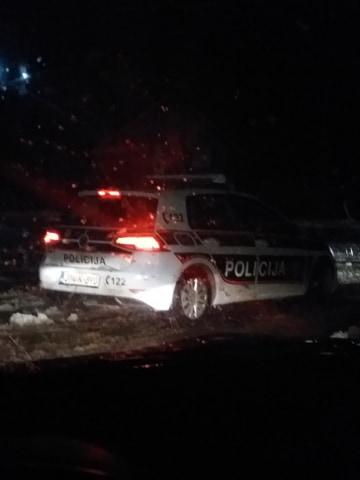 Pogledajte kako policajci tragaju za Edinom Gačićem