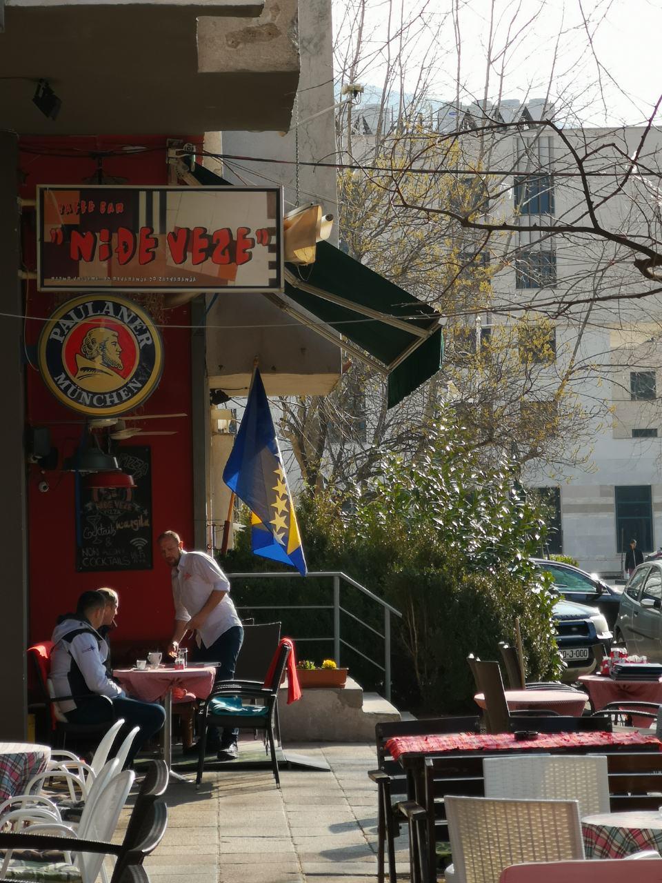 Zastave BiH postavljene u Mostaru - Avaz