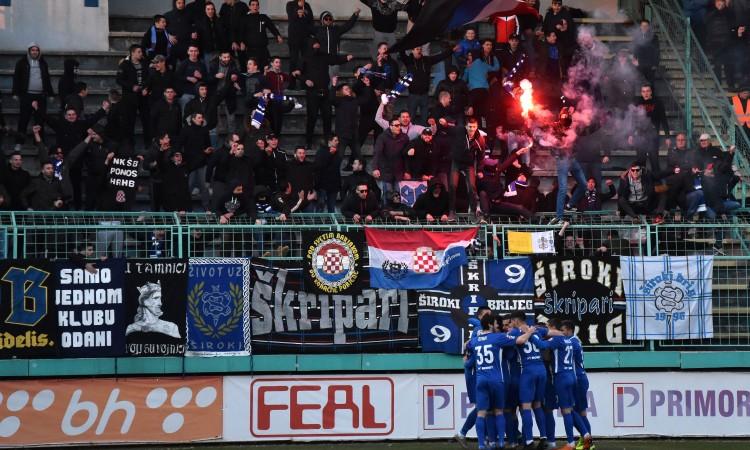 Zbog nereda navijača Širokog zatvorena sjeverna tribina stadiona Pecara