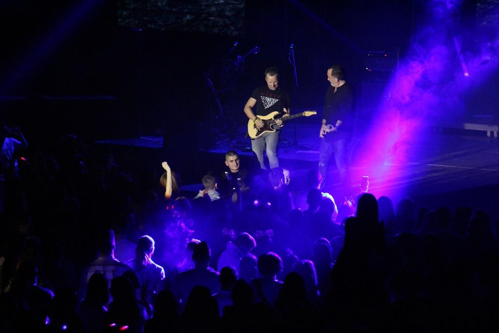 Spektakularni koncert Tonija Cetinskog u Zenici - Avaz