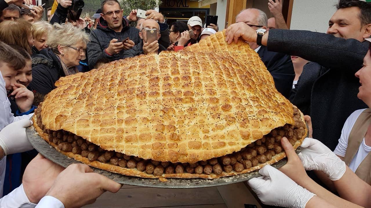 U Travniku napravljena porcija od 2.160 ćevapa