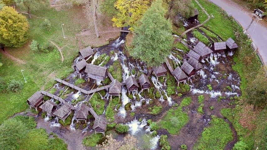 Trenutno ima 20 mlinčića smještenih na sedrenoj barijeri između Velikog i Malog Plivskog jezera - Avaz