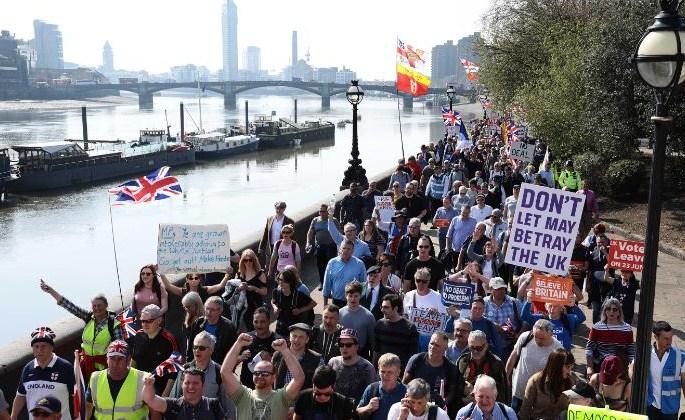 Demonstranti na ulicama Londona - Avaz